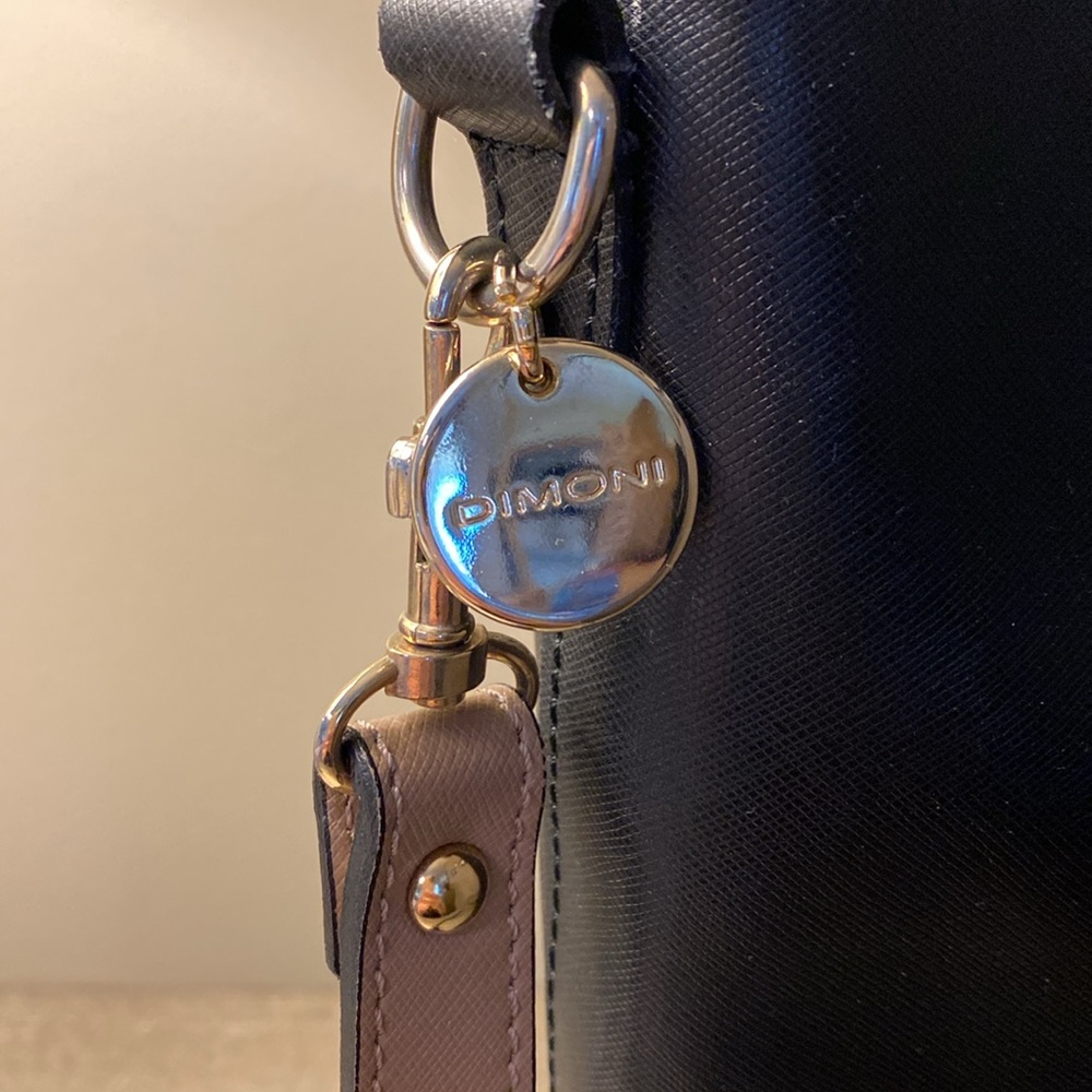 Dimoni Tote - Picture 2 of 8